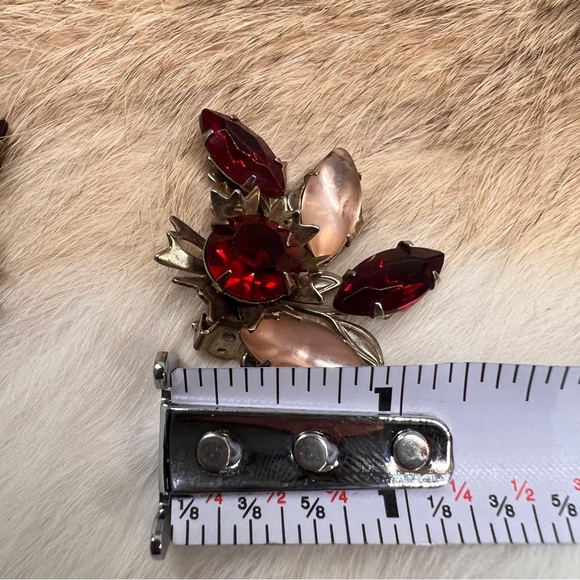Vintage Art Noveau Czech Glass Rhinestones Deco Red Peach Glass Clip on Earrings - Picture 10 of 10